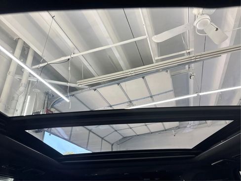 Used 2021 Ford Expedition Max Limited image 28