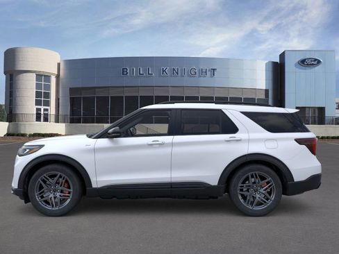 New 2026 Ford Explorer ST-Line w/ ST-Line Street Pack image 4