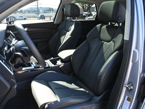 Certified 2024 Audi Q5 2.0T Premium Plus w/ Premium Plus Package image 21