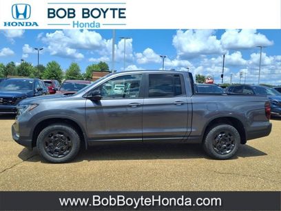New 2025 Honda Ridgeline TrailSport+