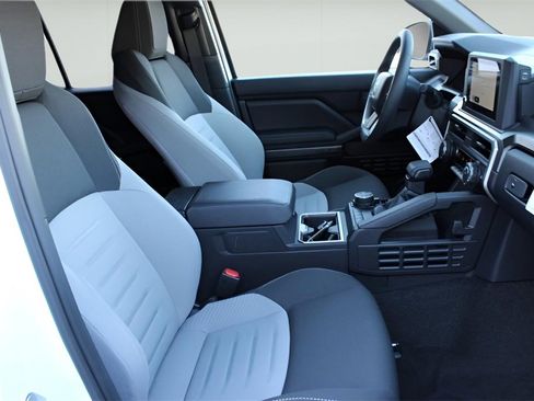 Used 2025 Toyota 4Runner TRD Off-Road image 23