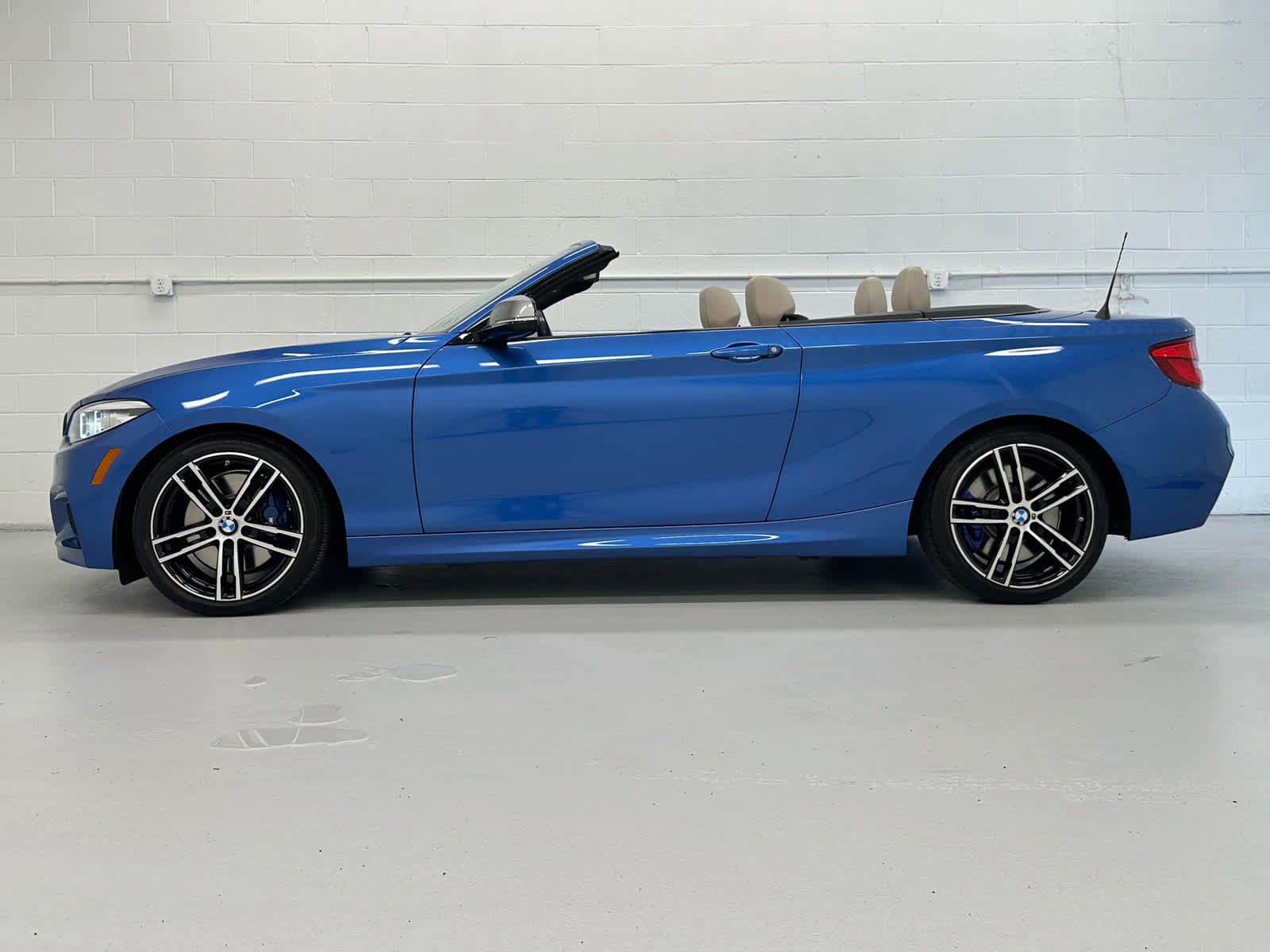 Used 2019 BMW M240i xDrive Convertible w/ Premium Package AWD/4WD image 3