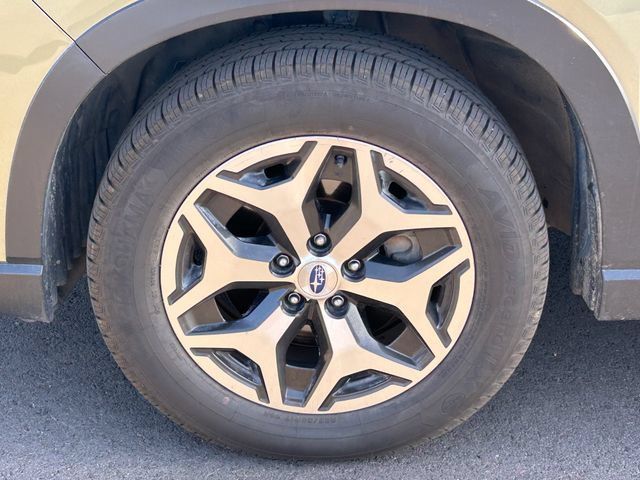 Used 2020 Subaru Forester Premium AWD/4WD image 10