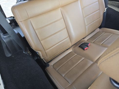 Used 2012 Jeep Wrangler Rubicon w/ PWR Convenience Group image 18