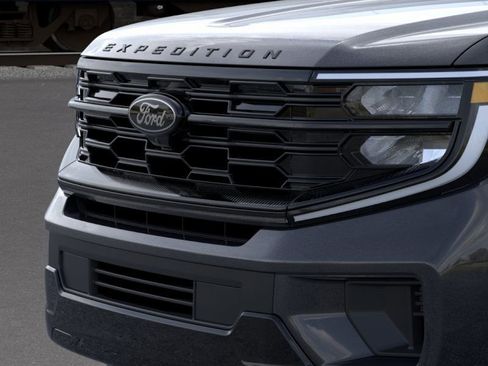 New 2025 Ford Expedition Platinum w/ Stealth Appearance Package image 17