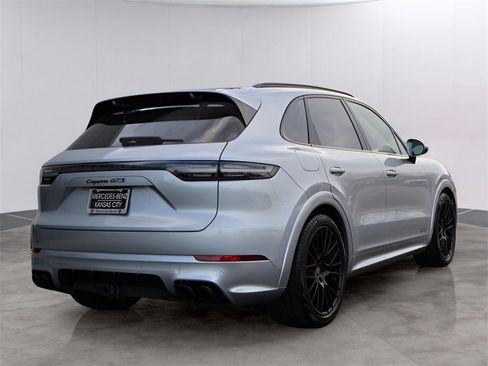 Used 2023 Porsche Cayenne GTS image 5