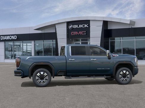 New 2026 GMC Sierra 2500 Denali w/ Denali Reserve Package AWD/4WD image 5