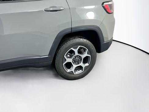 Used 2022 Jeep Compass Trailhawk AWD/4WD image 28