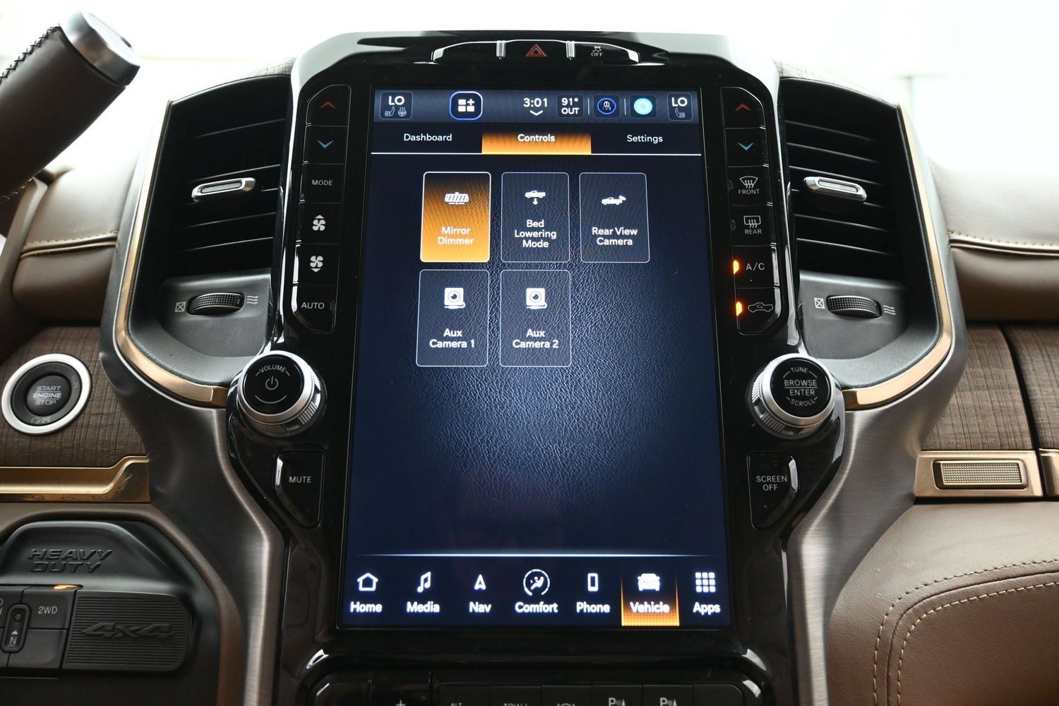 Used 2022 RAM 3500 Limited AWD/4WD image 32