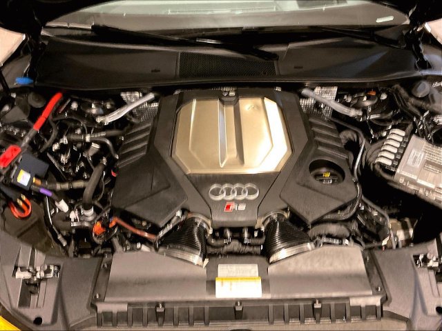 Used 2023 Audi RS 7 Sportback w/ Carbon Optic Package AWD/4WD image 19