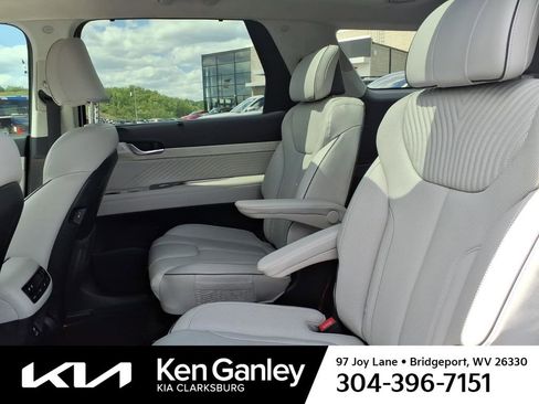 Used 2025 Hyundai Palisade Calligraphy AWD/4WD image 14