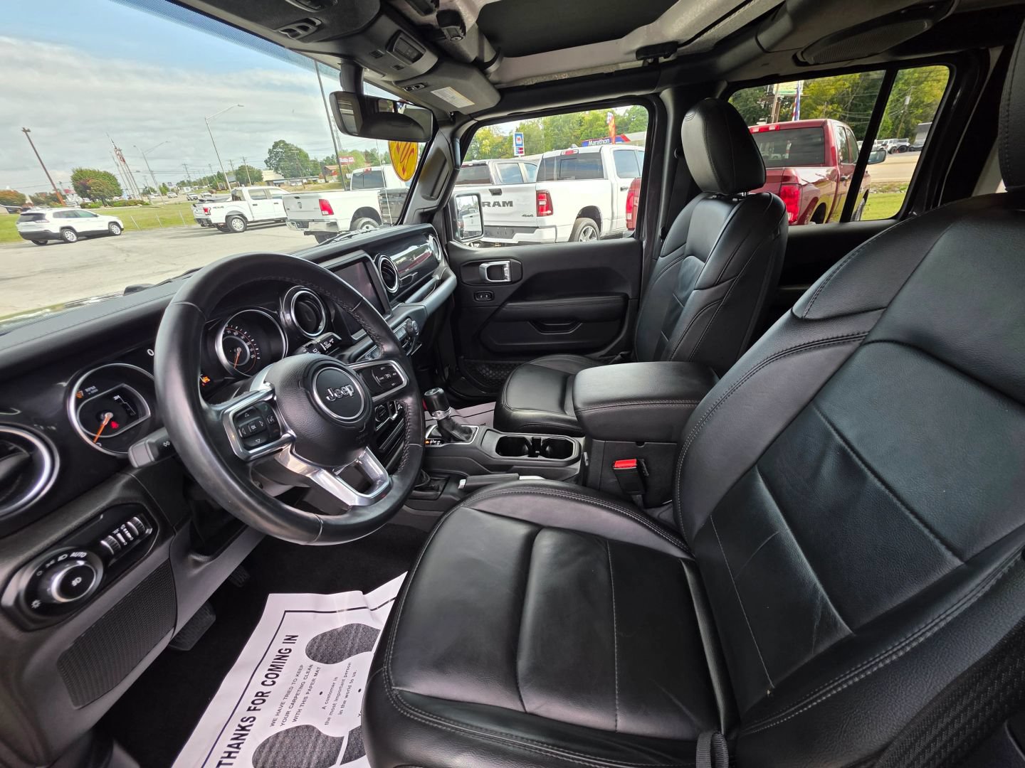 Used 2021 Jeep Wrangler Unlimited Sahara AWD/4WD image 11