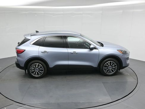 Certified 2022 Ford Escape SEL w/ Technology Package image 41