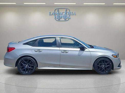 Used 2023 Honda Civic Sport image 6