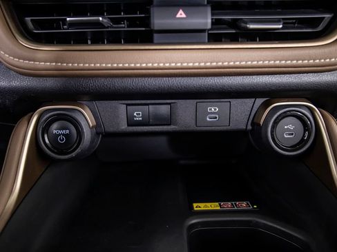 Used 2025 Toyota Grand Highlander AWD Hybrid image 35