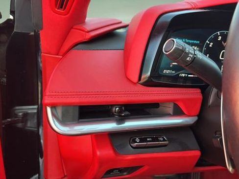 Used 2023 Chevrolet Corvette Stingray Premium Conv w/ Z51 Performance Package RWD image 22