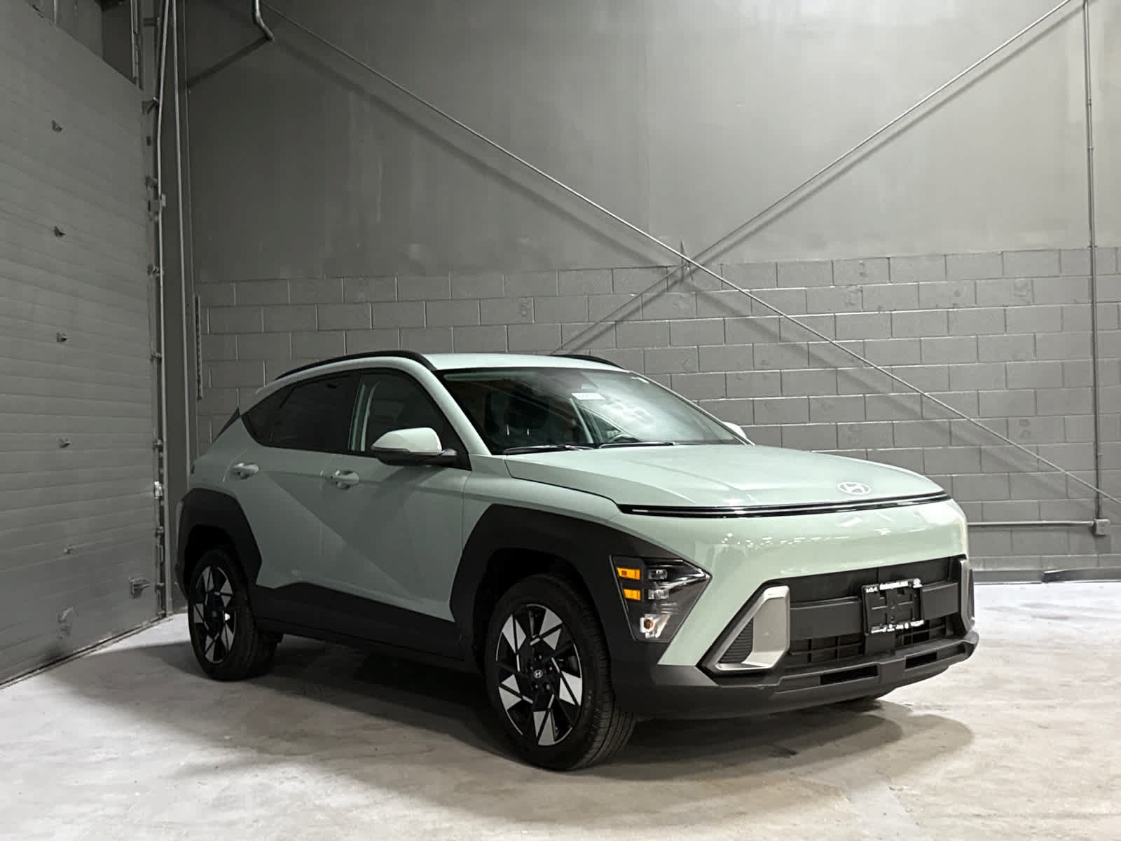 Used 2024 Hyundai Kona SEL AWD/4WD image 1
