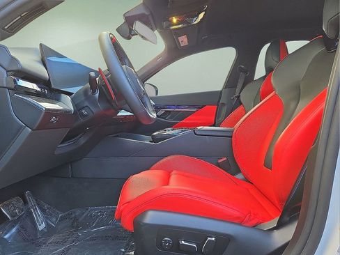 Used 2026 BMW M5 w/ Carbon Package image 23