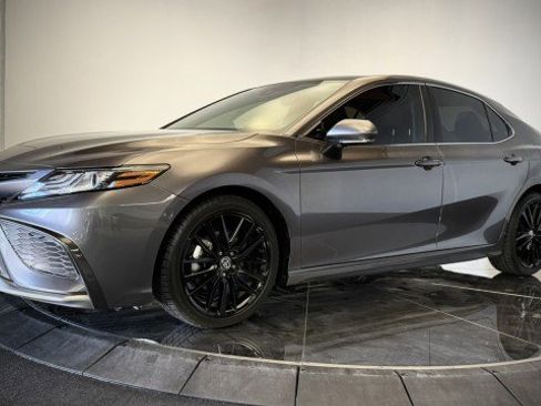 Used 2021 Toyota Camry XSE FWD image 27