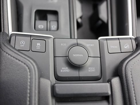 Used 2025 Toyota Grand Highlander AWD image 36