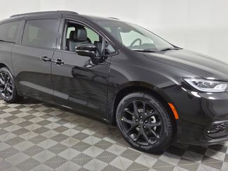 New 2026 Chrysler Pacifica Select 360° Tour