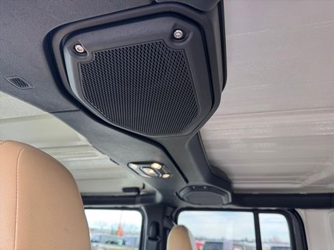 Used 2021 Jeep Wrangler Unlimited Sport image 9