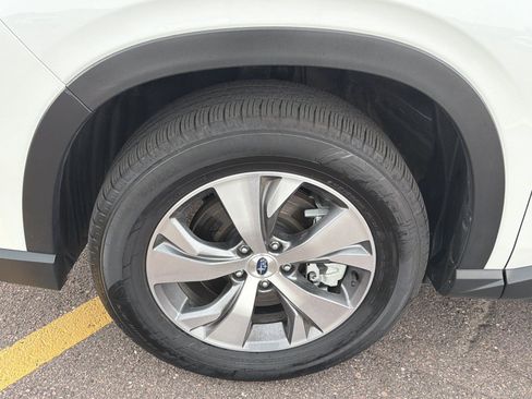 Certified 2025 Subaru Ascent Premium AWD/4WD image 15