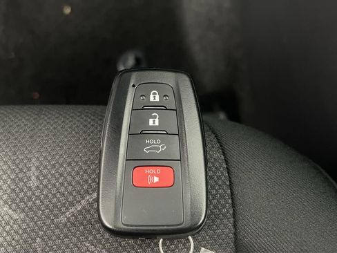 Used 2024 Toyota RAV4 XLE w/ Convenience Package FWD image 34