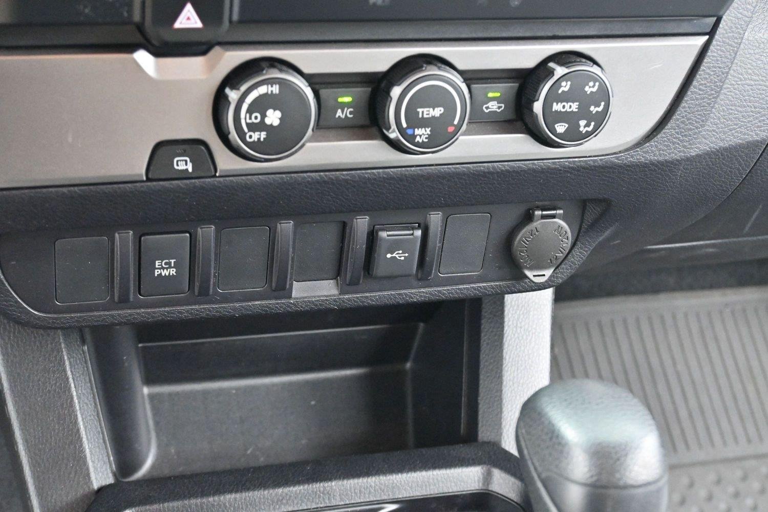 Used 2021 Toyota Tacoma SR w/ SX Package RWD image 21