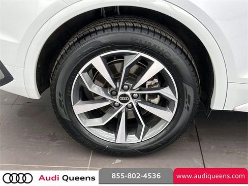 Certified 2023 Audi Q5 2.0T Premium w/ Convenience Package image 7