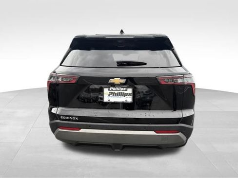 Certified 2025 Chevrolet Equinox LT w/ Safety and Technology Package FWD image 11