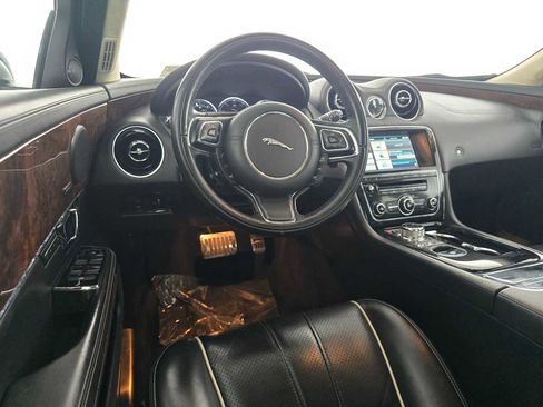 Used 2015 Jaguar XJ L Portfolio image 37