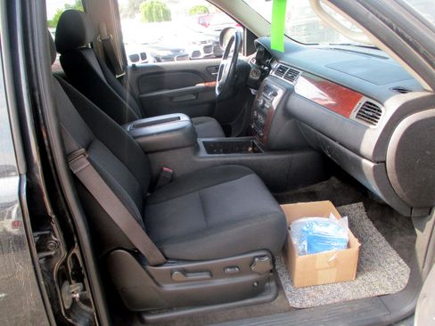 Used 2012 Chevrolet Suburban LS w/ All-Star Edition image 6