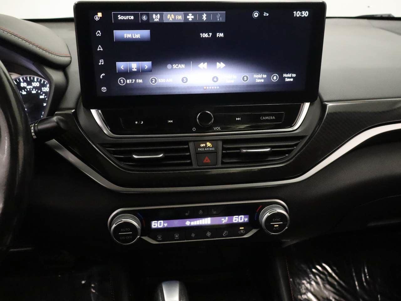 Used 2023 Nissan Altima 2.0 SR FWD image 10