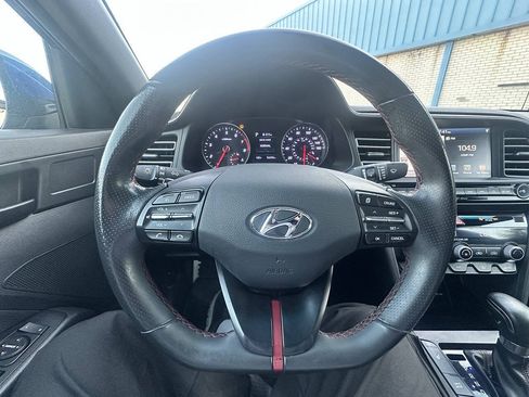 Used 2019 Hyundai Elantra Sport w/ Premium Package 03 FWD image 26