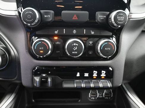 Used 2022 RAM 1500 Big Horn AWD/4WD image 28
