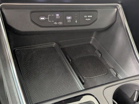 Used 2026 Kia Carnival SX w/ SX Dark Edition Package image 21