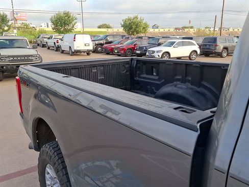 Used 2021 Ford F350 XL w/ STX Appearance Package AWD/4WD image 9