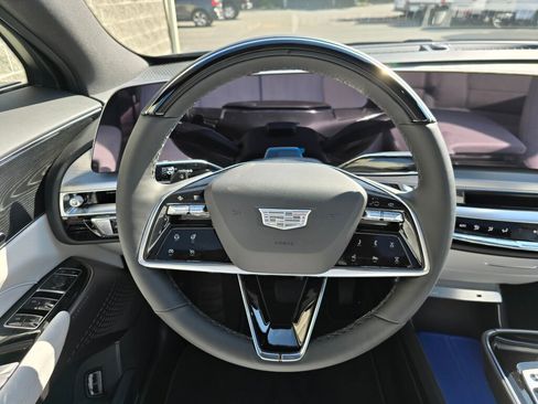 New 2026 Cadillac Lyriq Luxury image 21