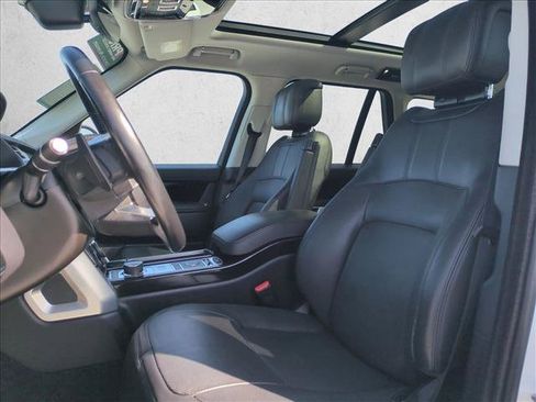 Used 2018 Land Rover Range Rover HSE AWD/4WD image 14