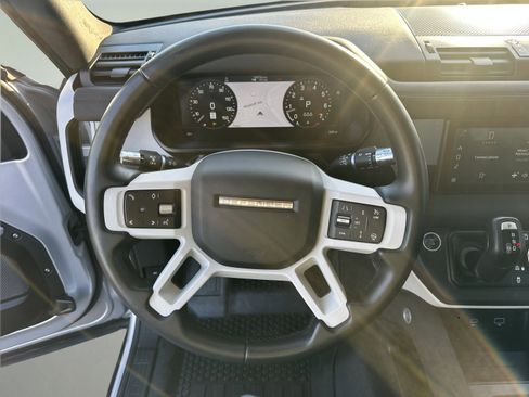 Used 2020 Land Rover Defender 110 S image 14