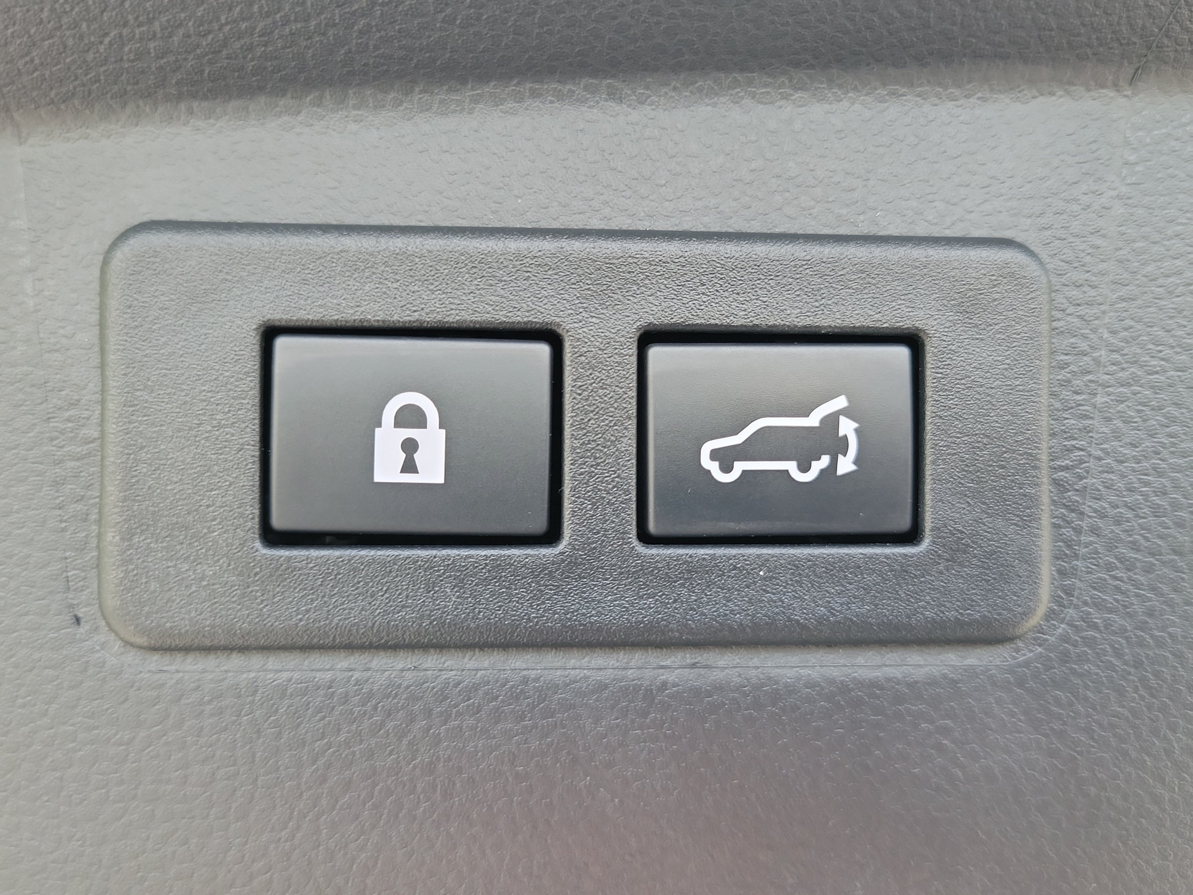 Used 2023 Subaru Outback Touring AWD/4WD image 11