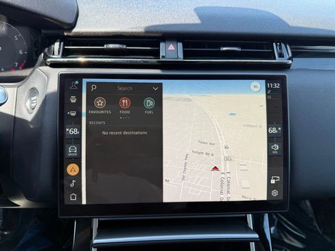 Used 2024 Land Rover Range Rover Velar S AWD/4WD image 15