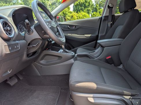Used 2022 Hyundai Kona SEL FWD image 10