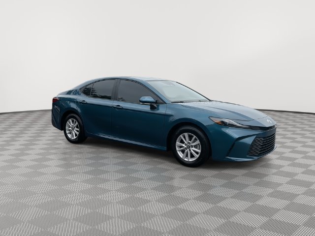 Used 2026 Toyota Camry LE FWD image 13