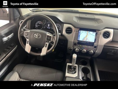 Used 2020 Toyota Tundra SR5 w/ SR5 Upgrade Package AWD/4WD image 15