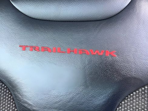 Used 2019 Jeep Compass Trailhawk AWD/4WD image 18