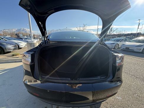 Used 2021 Tesla Model 3 Long Range image 23