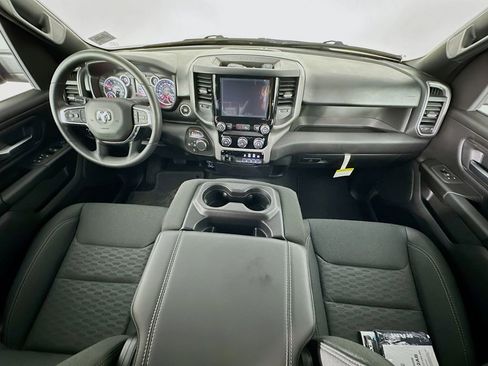 New 2026 RAM 1500 Express AWD/4WD image 9