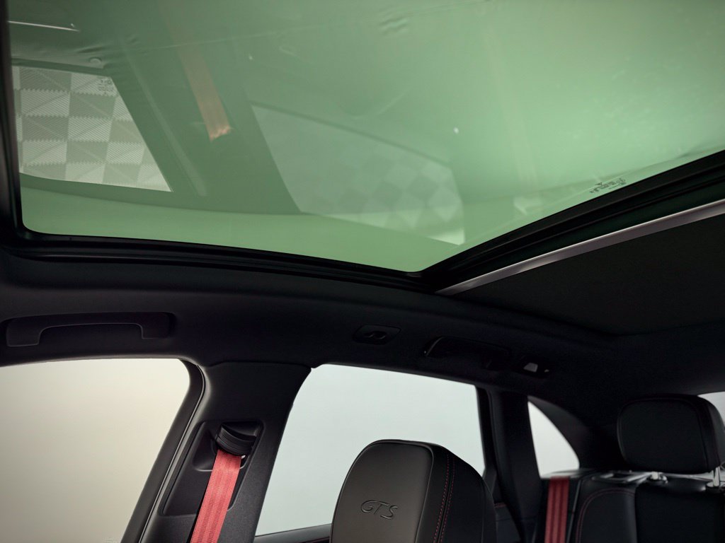 New 2026 Porsche Macan GTS AWD/4WD image 30